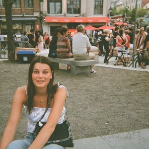 Meet your Posher, Ester